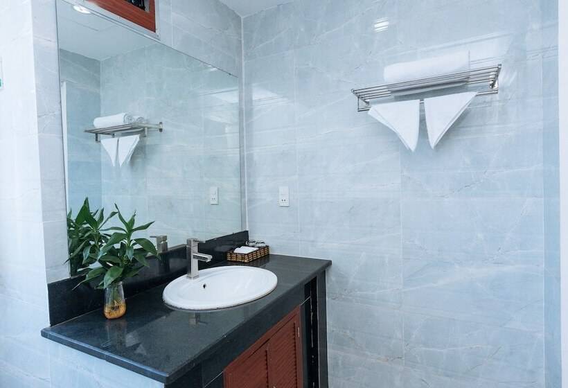 اتاق خانوادگی, Soco