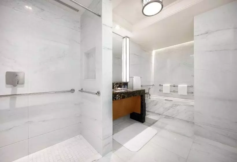 اتاق لوکس با تخت دو نفره بزرگ, St. Regis Macao
