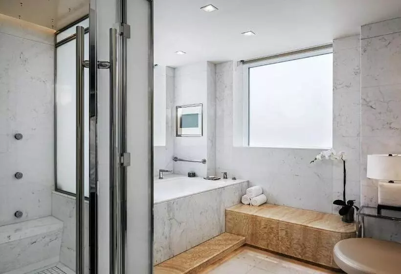 سوئیت ریاست جمهوری سه خوابه, St. Regis Macao