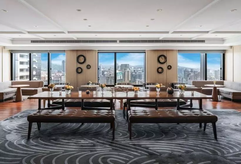 سوئیت راحتی, Taipei Marriott