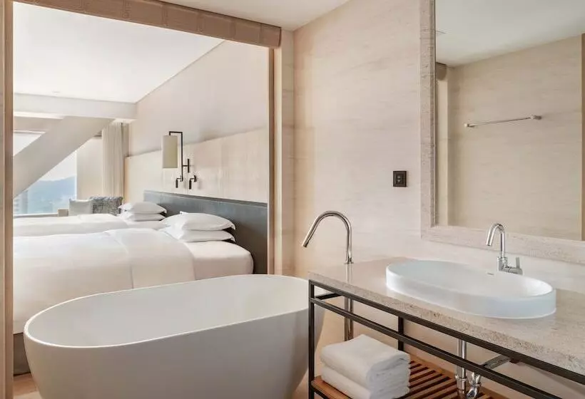 اتاق استاندارد با 2 تخت دوبل, Taipei Marriott