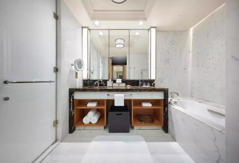 سوئیت با تخت بزرگ, St. Regis Macao