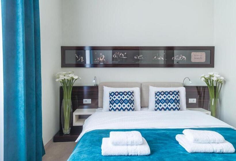 اتاق استاندارد, Theater Belgrade