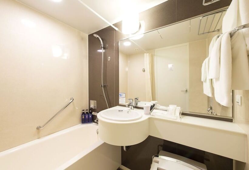 اتاق استاندارد یک نفره, Villa Fontaine Kobesannomiya
