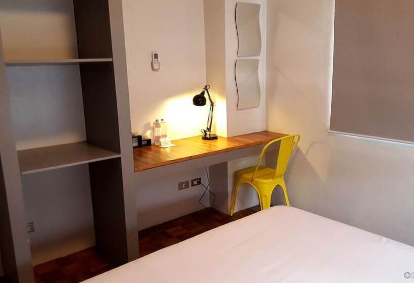 Standard Room, Z Hostel