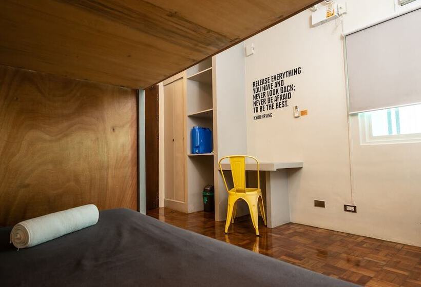 Номер Стандарт, Z Hostel