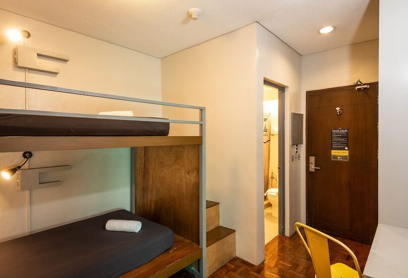 Standard Room, Z Hostel