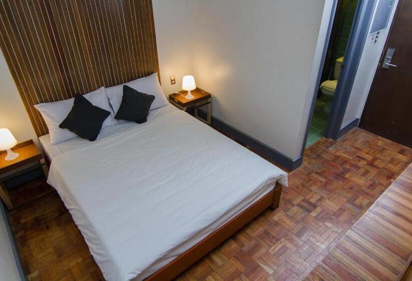 Standard Room, Z Hostel