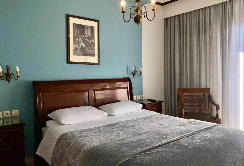 استودیوی لوکس, Marianna S Home Accommodation