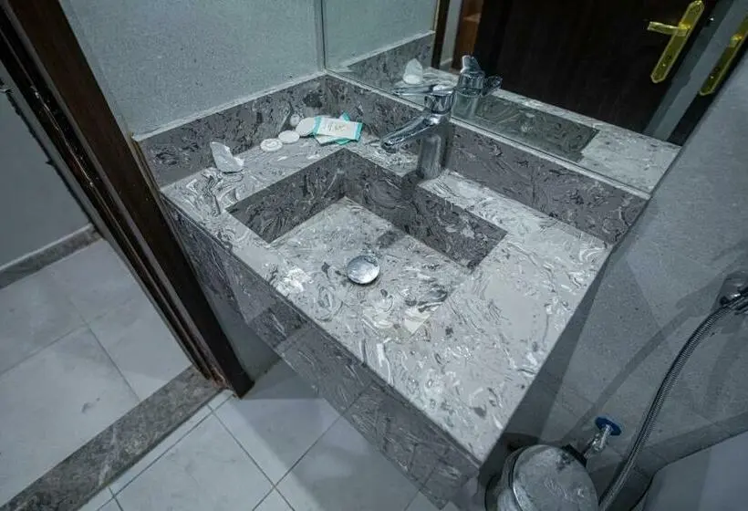 Standard Kolmen Hengen Huone, فندق سرايا المسك Saraya Al Misk