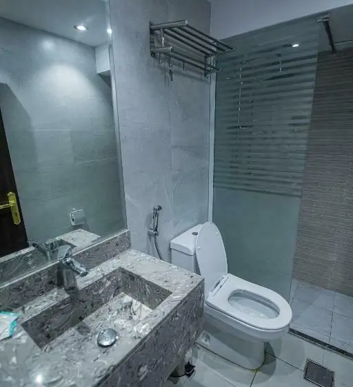 Standard Neljän Hengen Huone, فندق سرايا المسك Saraya Al Misk