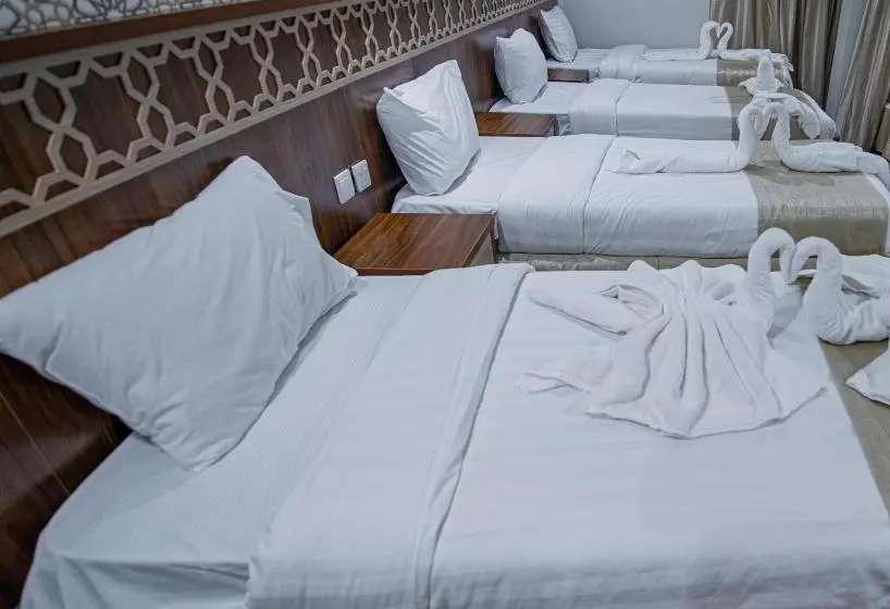 Standard Neljän Hengen Huone, فندق سرايا المسك Saraya Al Misk