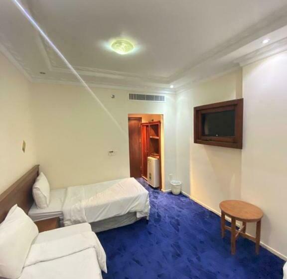 غرفة إقتصادية رباعية, فندق درة روز Durrat Rose