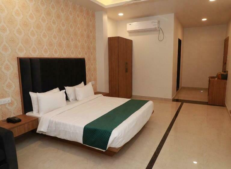 غرفة ديلوكس, 7 Vachan Lawns And Banquet