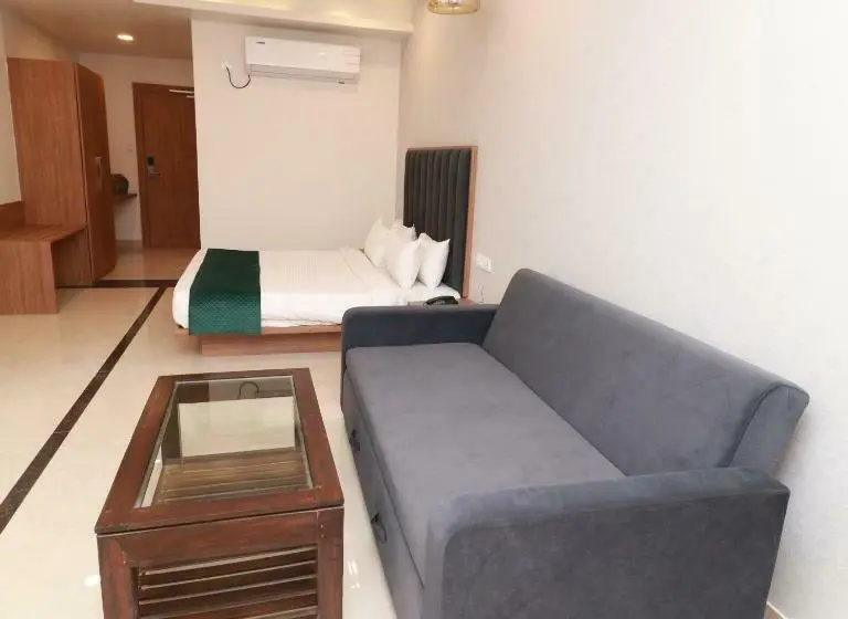 اتاق سوپریور, 7 Vachan Lawns And Banquet