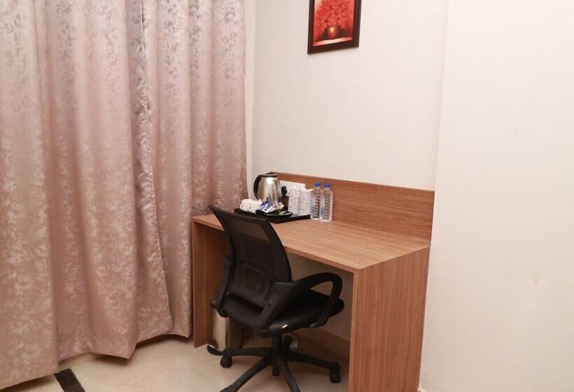 غرفة ديلوكس, 7 Vachan Lawns And Banquet