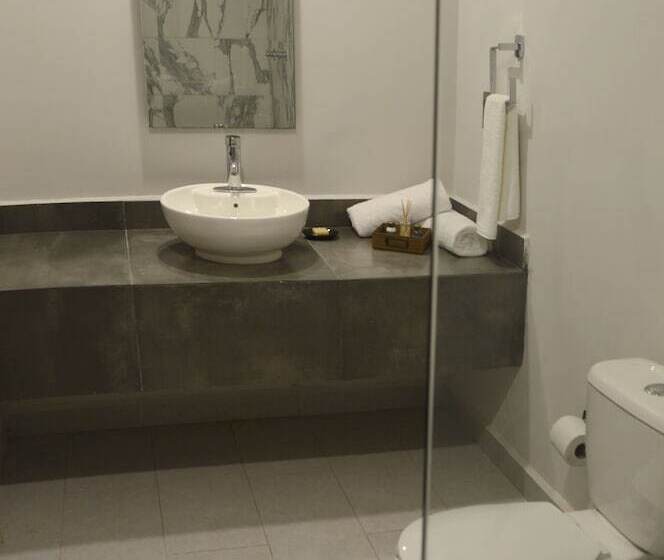 Quarto Estandar, Casa 20
