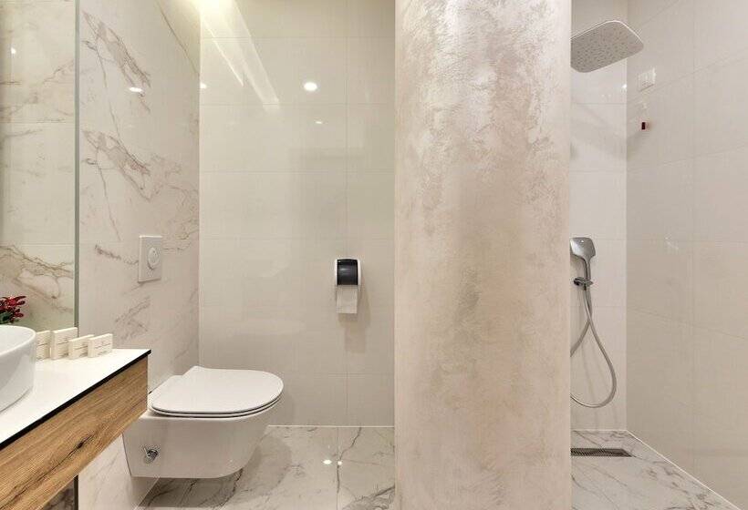 اتاق استاندارد, Emerald