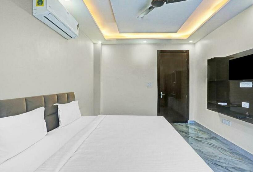 חדר קלאסי לשלושה, Oyo Shiva The Midas Farm