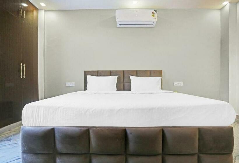 חדר קלאסי לשלושה, Oyo Shiva The Midas Farm