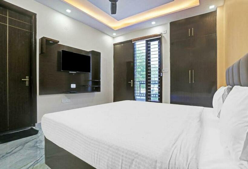 חדר קלאסי לשלושה, Oyo Shiva The Midas Farm