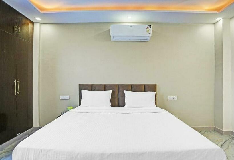 חדר קלאסי לשלושה, Oyo Shiva The Midas Farm