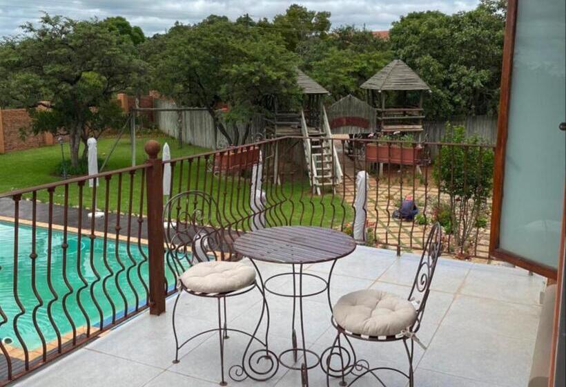 חדר דלוקס, Gucci Manor Boutique Guesthouse