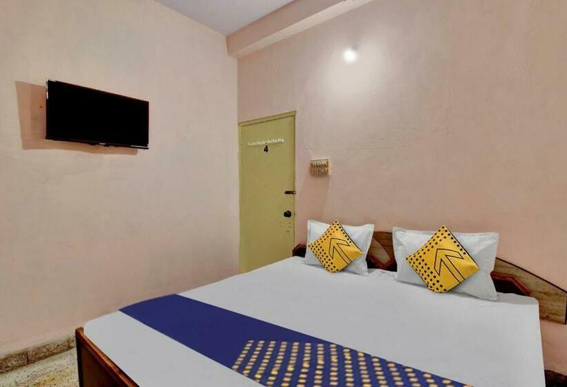 Klassiskt Trippelrum, Spot On Hotel Highway Inn