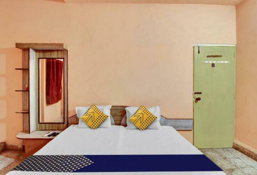 Klassiskt Trippelrum, Spot On Hotel Highway Inn