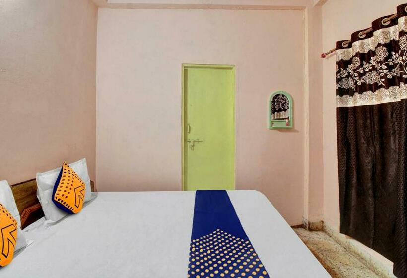 Трехместный Номер Классика, Spot On Hotel Highway Inn