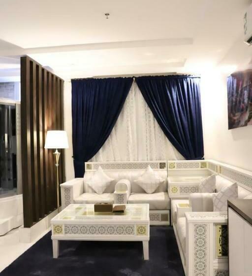 小型套房, Golden Bujari Bisha