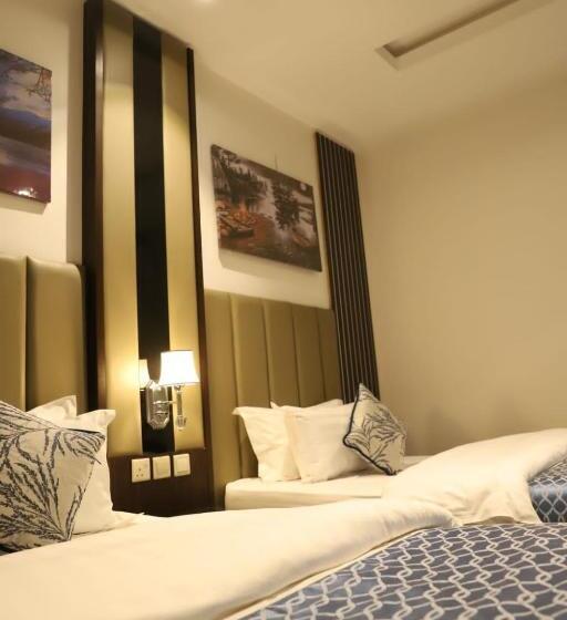 标准间, Golden Bujari Bisha