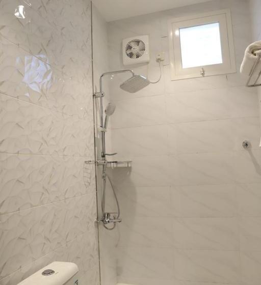 标准间, Golden Bujari Bisha