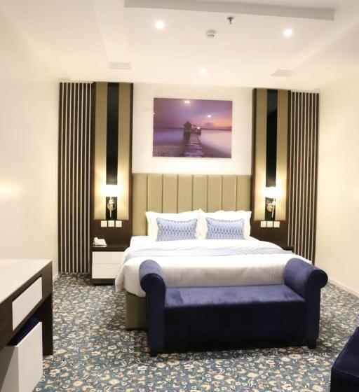 家庭套房, Golden Bujari Bisha