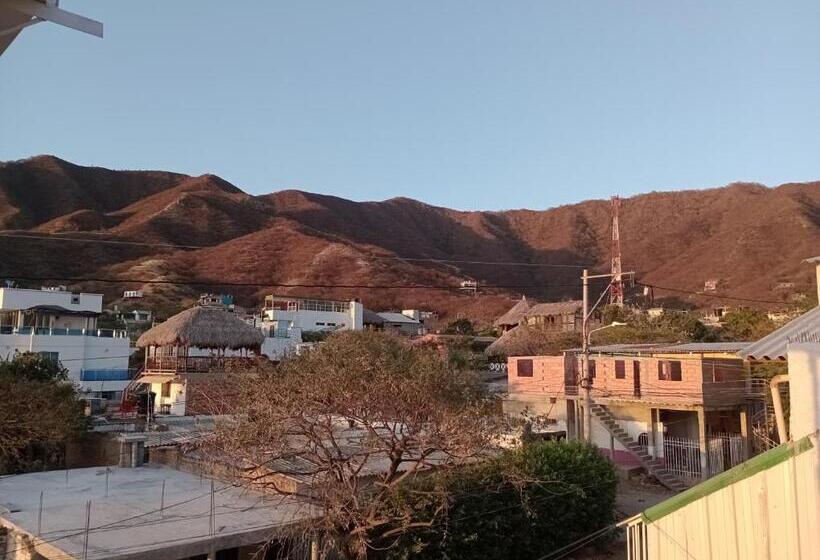 Quarto Estandar, Aparta
