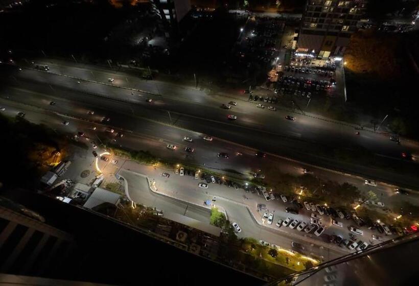 2 Bedrooms Apartment City View, Centaurus Apartments Islamabad