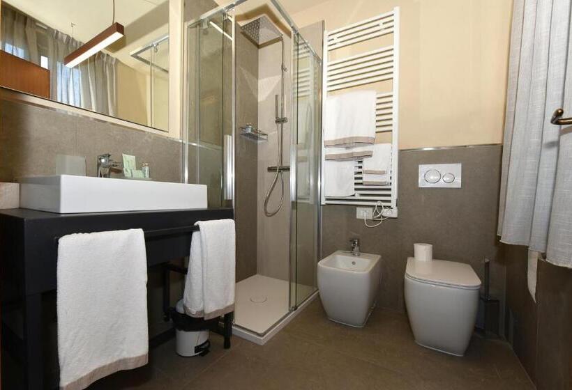 اتاق سوپریور, Cascina La Badia