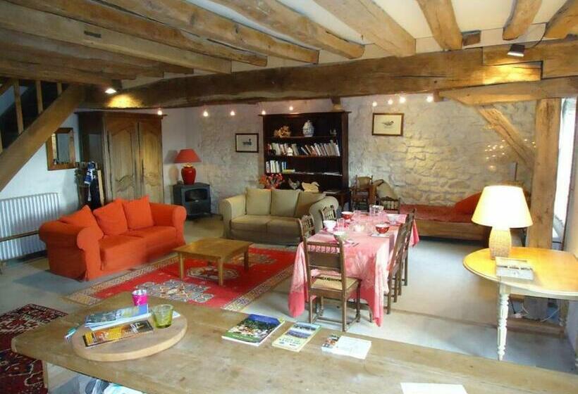 غرفة قياسية, La Charbonnière