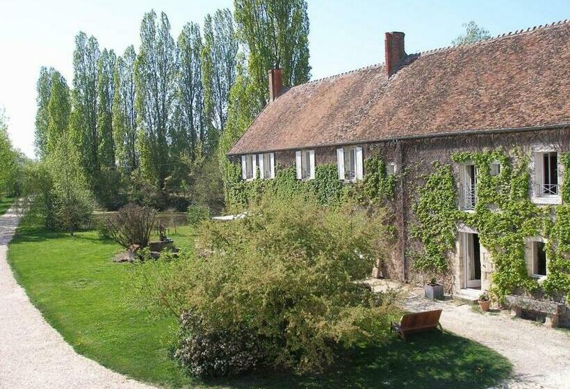 شقة غرفة واحدة, La Charbonnière