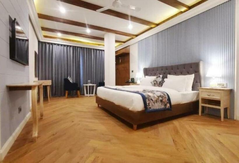 חדר סופריור עם מיטת קינג, The Sapling Manor