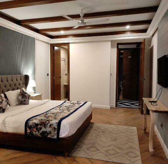 חדר סופריור עם מיטת קינג, The Sapling Manor