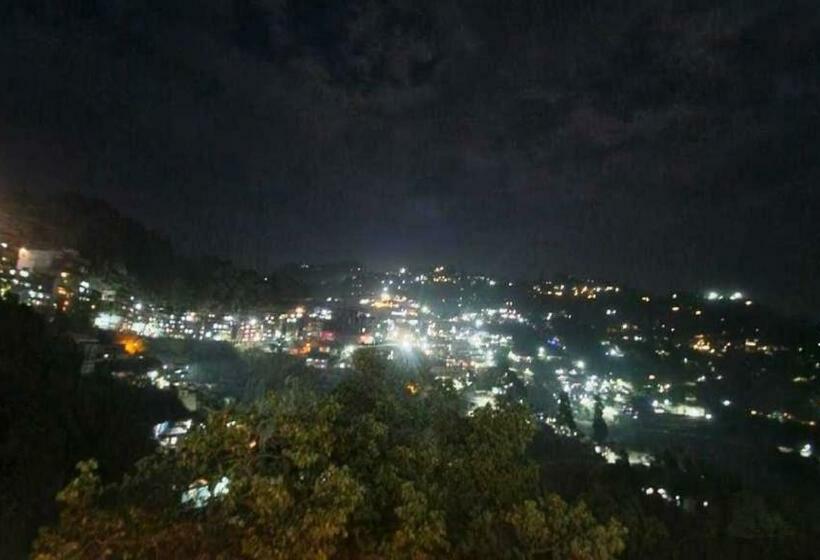 חדר סופריור עם מיטת קינג, The Sapling Manor