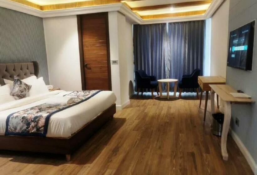 חדר סופריור עם מיטת קינג, The Sapling Manor