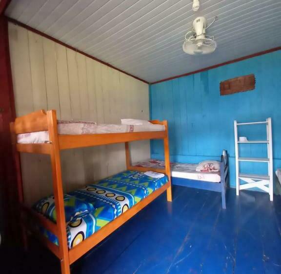 スタンダード４人部屋, Hostal Tachiwa