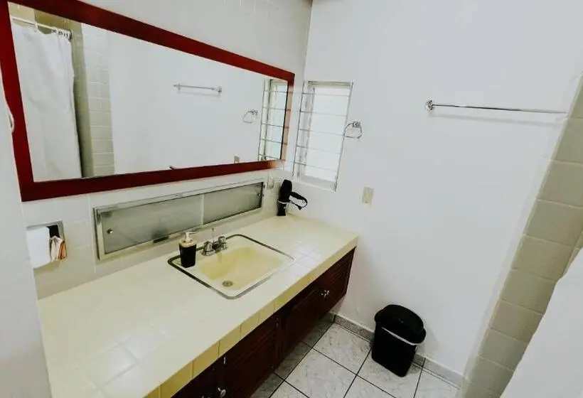اتاق استاندارد سه نفره, La Ruta Hotel Corporativo
