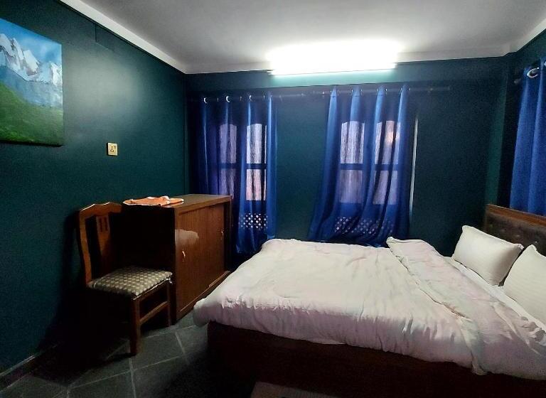 اتاق استاندارد یک نفره, Luniva Restaurant And Guest House