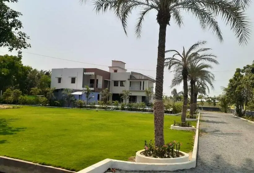 デラックスルーム, Art Resort & Farm House