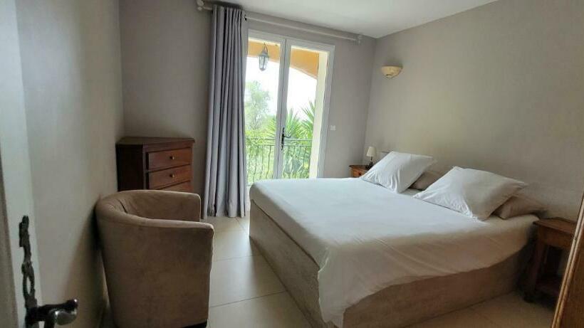 آپارتمان 1 خوابه با چشمانداز استخر, Cosy Cottage With Private Pool