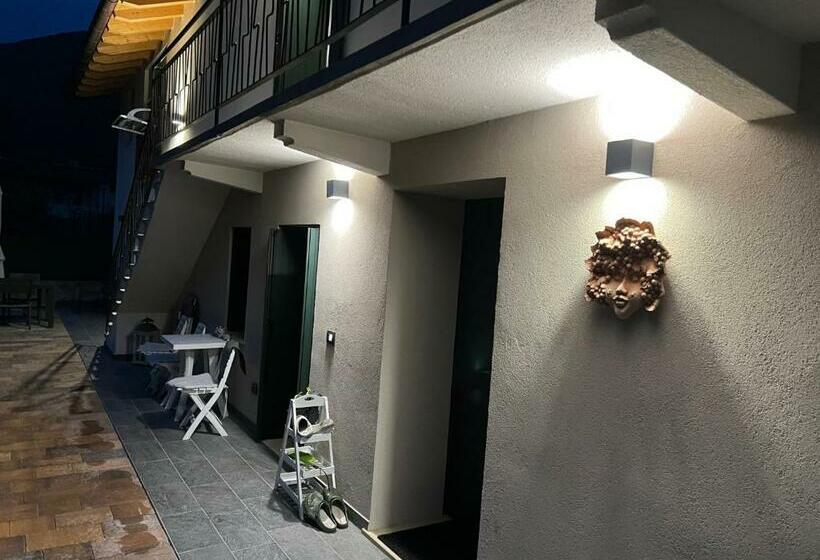 スタンダードルーム, La Corte Di Bacco