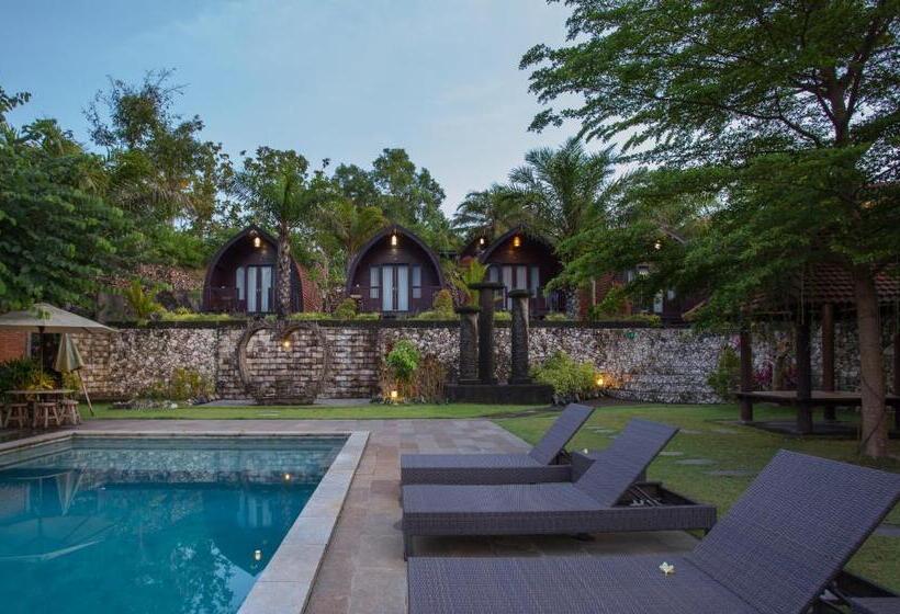 غرفة قياسية مطلّة علي حمام السباحة, Klumpu Hill Villas Nusa Penida